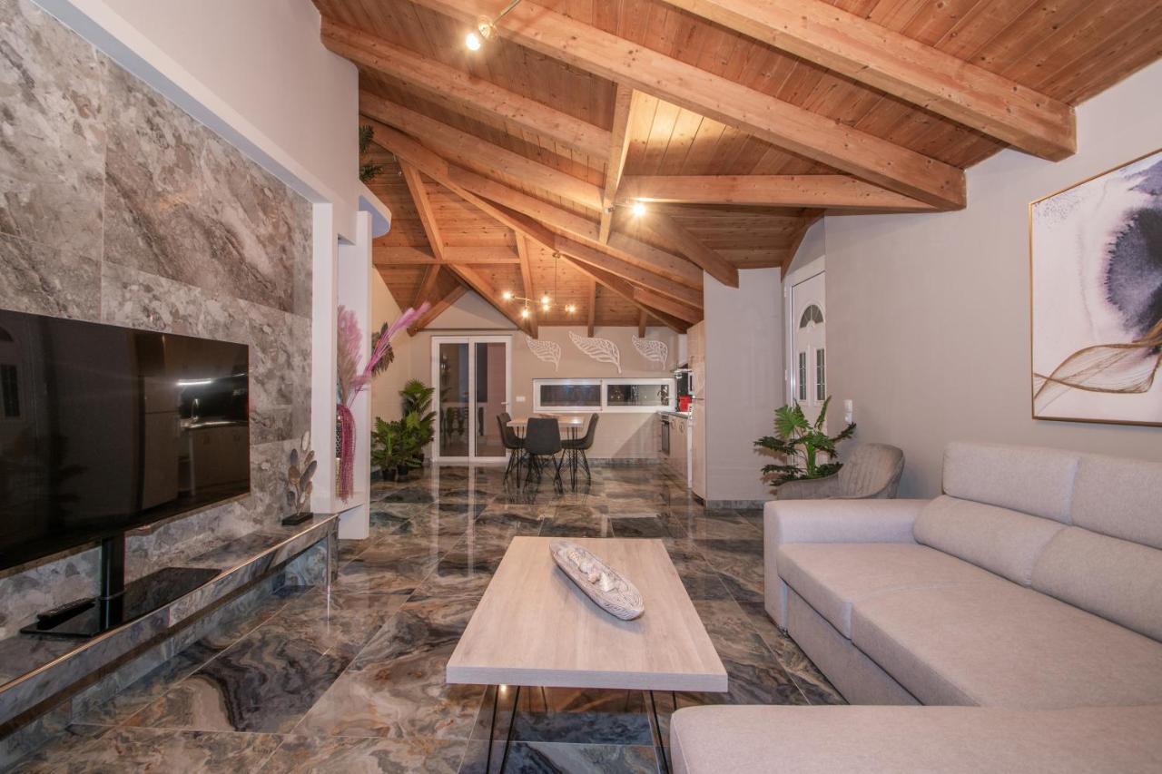 Casa Di Voz Shared Villa Studios With Free Gym Services By "Elite" Gaitani Exterior foto