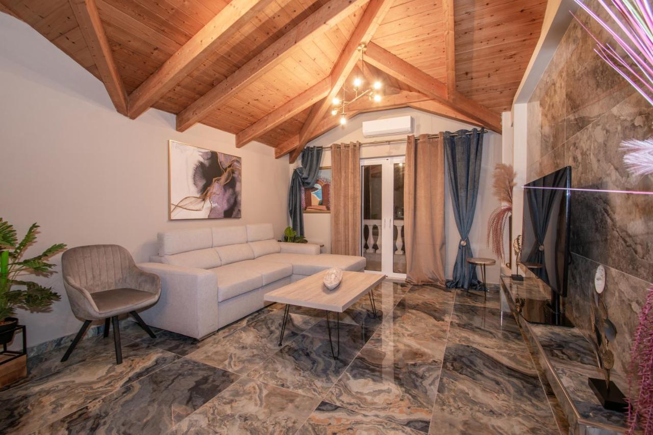 Casa Di Voz Shared Villa Studios With Free Gym Services By "Elite" Gaitani Exterior foto